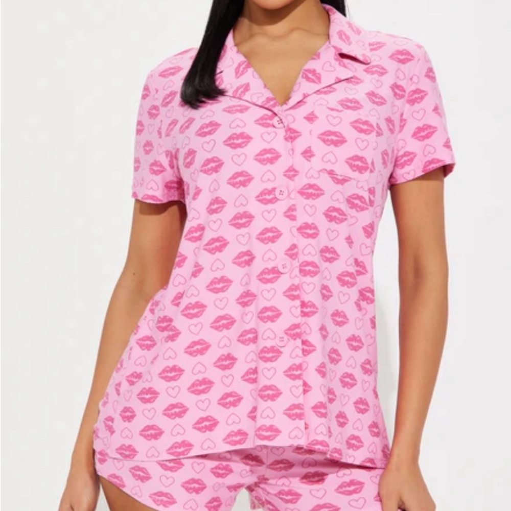 Pink Heart and Lips Print Pajama Set